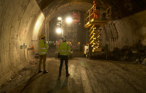 Autostrade, da lunedì 10 riparte il cantiere nella galleria Monte Sperone, a fine gennaio previsti lavori a Madonna delle Grazie