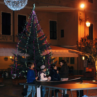 Il Levante in Bancarella: domenica mercatino dell’artigianato per le vie di Albissola Marina.