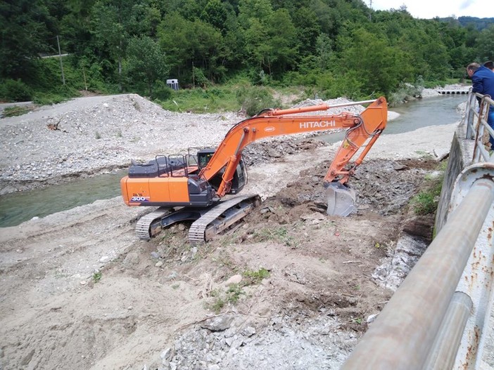 Murialdo, via ai lavori per la ricostruzione del ponte delle Fucine (FOTO)