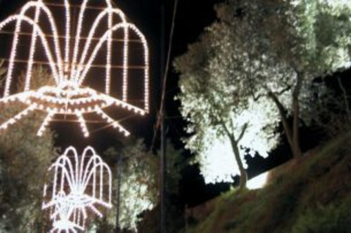 Altare: in arrivo luminarie &quot;low cost&quot; per venire incontro alle Festività Natalizie