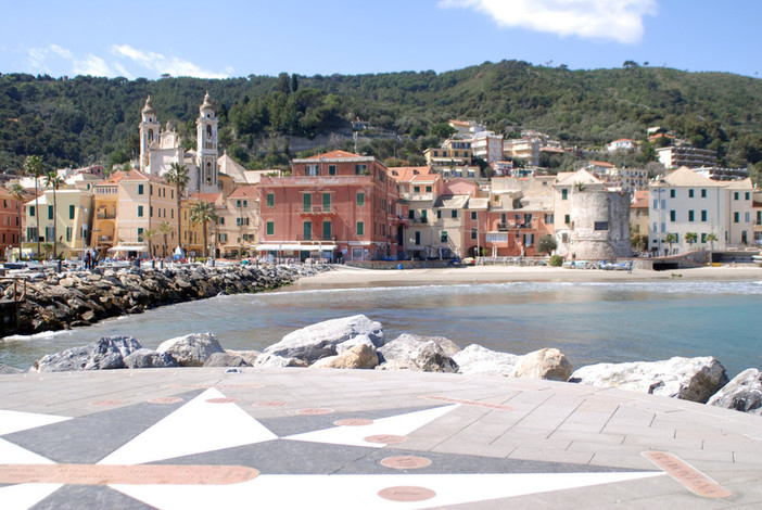 Laigueglia, parcheggi gratis in due aree per il passaggio del Giro d'Italia