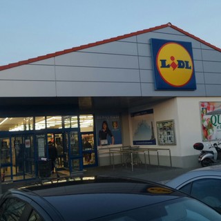 Ceriale, si ingrandisce la catena di supermercati Lidl