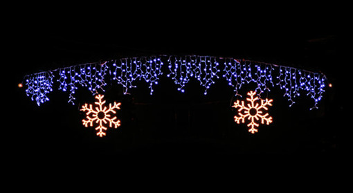Caro energia, Natale low cost a Vado: albero di luci solo in via Cavour
