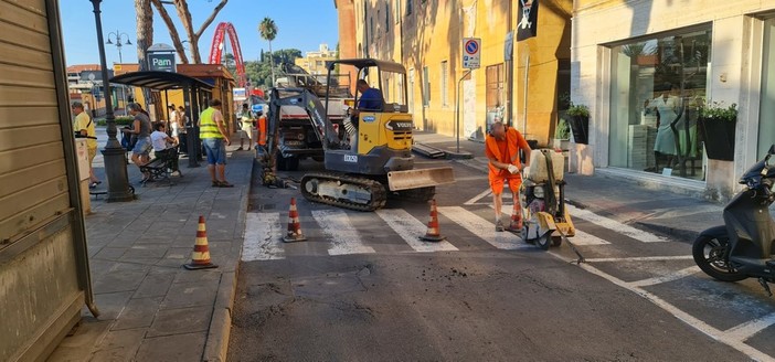 Albenga, task force su buche e marciapiedi. Il sindaco Tomatis: &quot;Interventi mirati&quot;