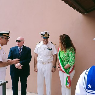 L'ammiraglio Liardo inaugura la nuova sezione della Capitaneria di Porto di Vado e saluta il savonese