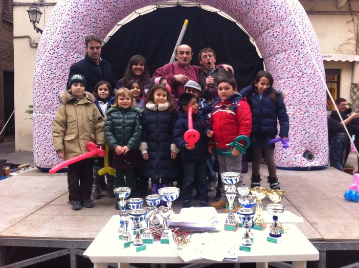 Albenga: premiate le letterine più belle a Babbo Natale