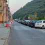 Finale, via all'asfaltatura del lato sinistro di via Dante. Tecnici al lavoro per la revisione del progetto