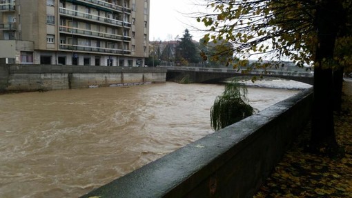 Maltempo, situazione difficile a Savona: allagamenti e vie chiuse al traffico