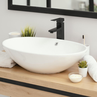 5 accessori di design che non possono mancare nel tuo bagno moderno