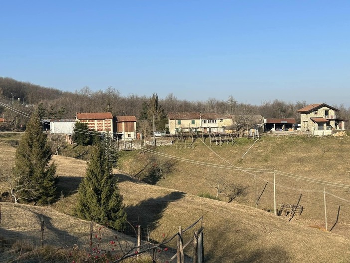 Carcare, acqua potabile in condotta in località Negreppie, la minoranza si schiera coi residenti: pronta un'interrogazione