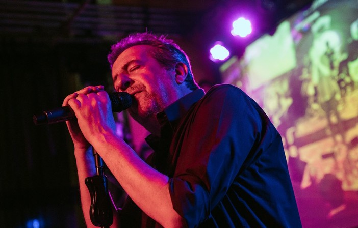 Marco D’Angeli, frontman della band “Lucio, Fabrizio e gli Altri”