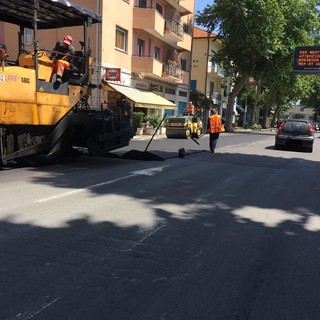 Albisola, lavori di asfaltatura dall’entrata dell’autostrada, disagi sulla viabilità