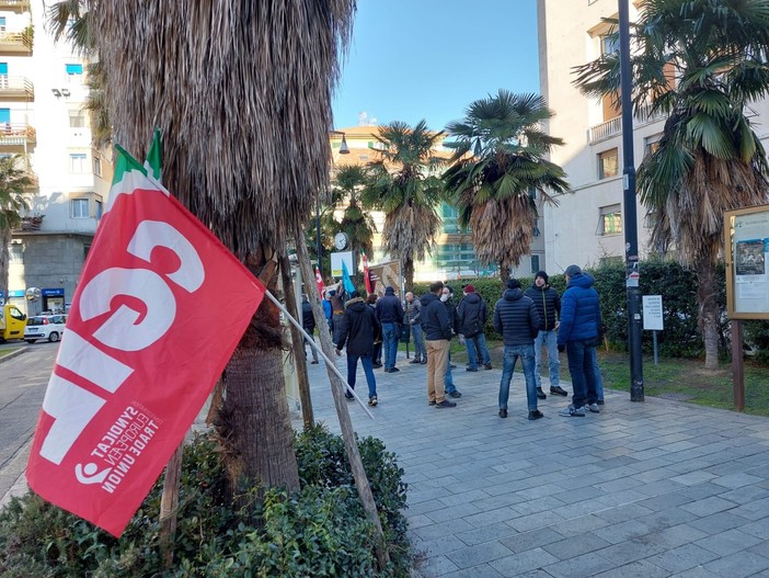 Funivie in liquidazione, i sindacati chiedono al Prefetto un incontro al Ministero: &quot;Aspettiamo da un anno e mezzo, azienda destinata a chiudere&quot; (FOTO e VIDEO)