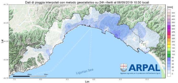 Temporali nel savonese: chiusura anticipata per l'allerta gialla