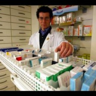 Savona: le farmacie savonesi aderiscono a &amp;quot;Dona un farm