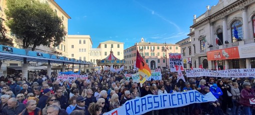 Il Coordinamento &quot;No Rigassificatore&quot; a Sanremo nella giornata inaugurale del Festival