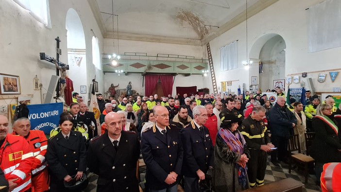 34 anni fa lo schianto del canadair alla Madonna del Monte a Savona: la messa per ricordare Claudio Garibaldi e Rosario Pierro