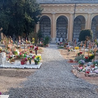 Albenga, prosegue la manutenzione dei cimiteri