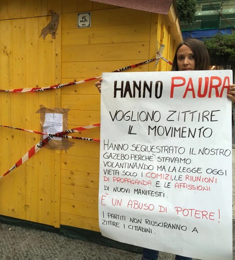 Sequestro del gazebo del M5S in piazza Sisto a Savona: &quot;Hanno paura di noi, eravamo in regola&quot;