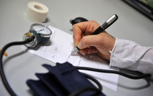 La mancanza di medici colpisce anche la Medicina del Lavoro, l'Asl2 deve affidarsi ai privati per garantire il servizio