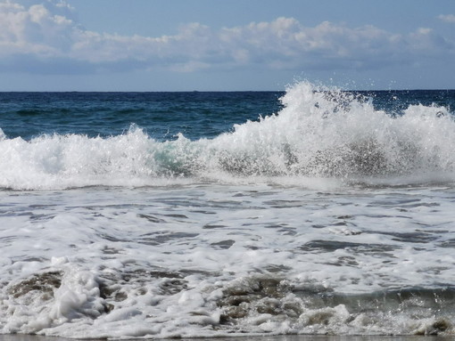 Meteo, ancora vento forte e mare mosso