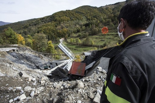 Dal cuneese: 25 minuti d'attesa... e ora quanto c'è da aspettare? Le immagini dall'imbocco del Colle di Tenda e dal cantiere del raddoppio (FOTO e VIDEO)