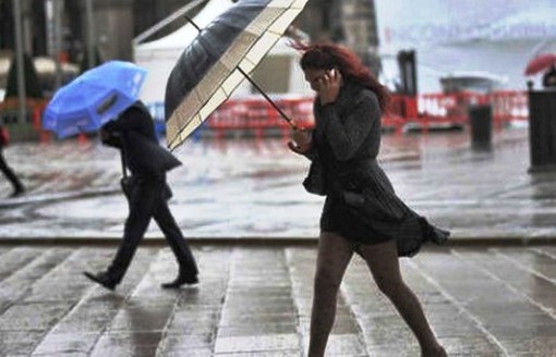 Allerta meteo, la Vodafone regala chiamate illimitate a tutti i clienti liguri