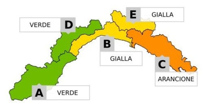 Maltempo, scattata l'allerta meteo per piogge diffuse e temporali sul centro levante ligure