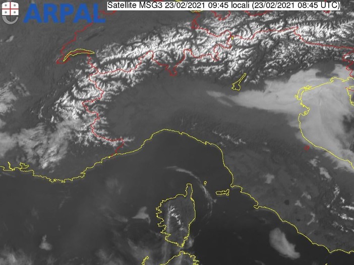 Meteo, Liguria completamente priva di nubi: venti deboli e mare mosso