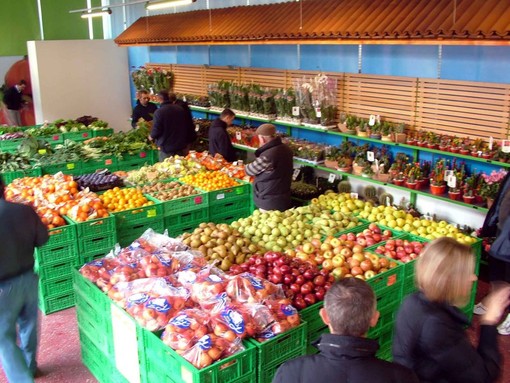 Varazze: il mercato del sabato resterà al suo posto