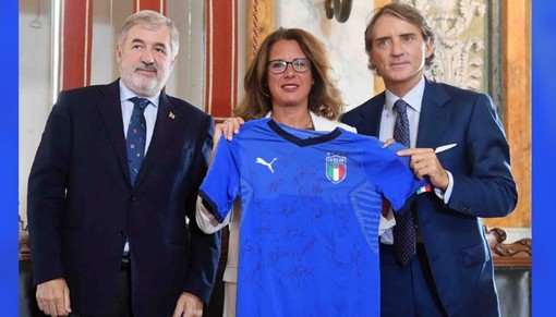 Anche gli azzurri del calcio e Alex Zanardi in campo per Genova