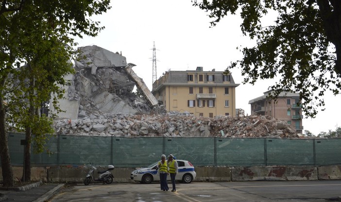 Ponte Morandi: 1 anno dal crollo, la ferita è ancora aperta (FOTO e VIDEO)