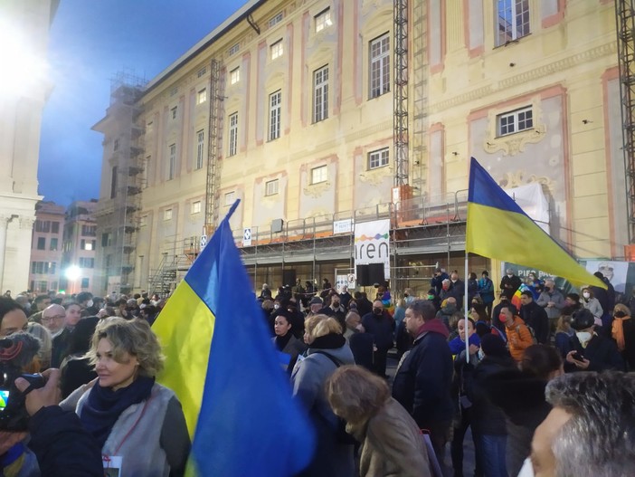 Ucraina, Toti: “Pronti numero verde, portale bilingue, lezioni di italiano e 26 sportelli”