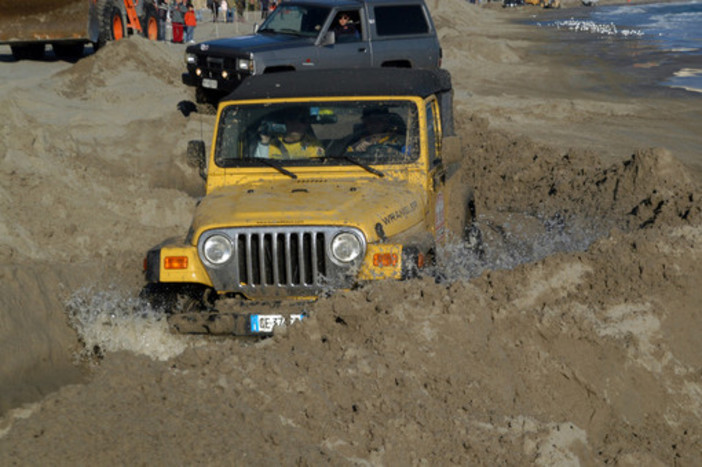 Andora: domenica il raduno di auto 4x4 &quot;Fino all'ultima spiaggia&quot;, ma senza spiaggia