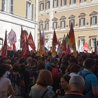 Le Maestre Diplomate Magistrali savonesi in sciopero ancora una volta a Roma (FOTO E VIDEO)
