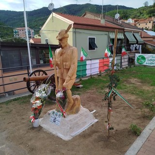 Vado, inaugurate a Sant'Ermete la nuova sede del gruppo Alpini e il monumento (FOTO)