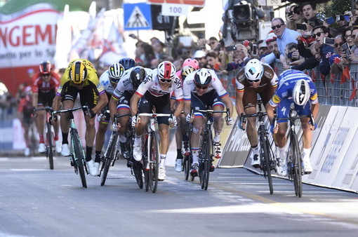 Milano-Sanremo, la proposta dei comuni dell'entroterra genovese: &quot;Percorso classico fino a Celle e poi si sale nell'entroterra&quot;