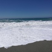 Albenga, divieto di balneazione alla foce del fiume Centa