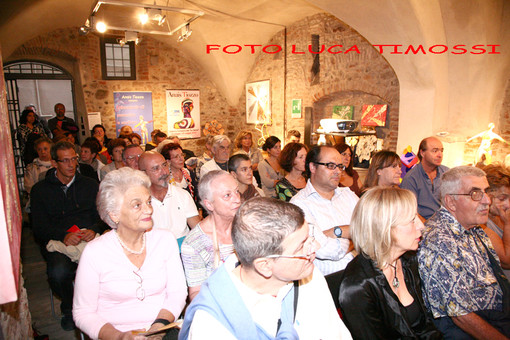 Albenga, buon inizio per “Ottobre … De Andrè” dei Fieui di caruggi