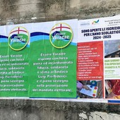 Indagine per esercizio abusivo della professione, manifesti di &quot;Essere Varazze&quot; pro sindaco: &quot;Solidarietà e stima nei suo confronti&quot;