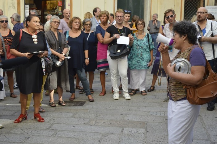 Anche il Pd contro il &quot;registro famiglie&quot; della giunta Bucci