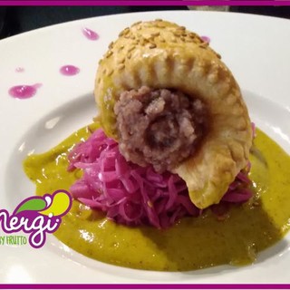 Mercoledì Veg: Gazpacho di Nergi con cannolo salato e cavolo cappuccio