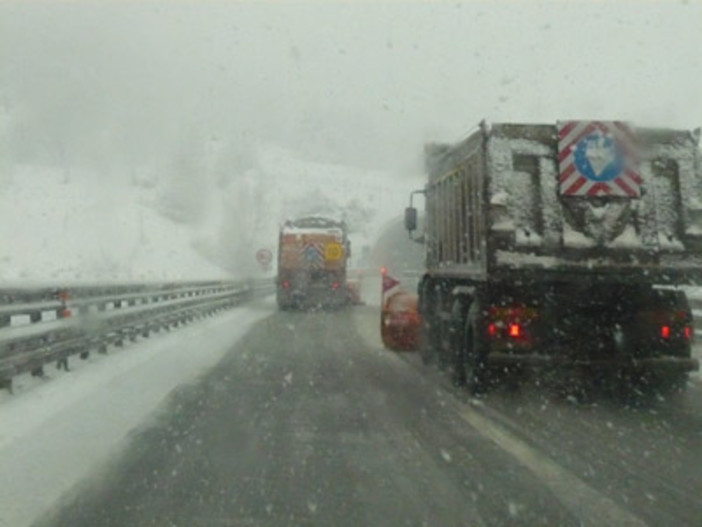 Millesimo: autostrada chiusa per la presenza di ghiaccio sull'asfalto