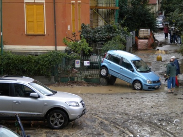 Varazze: Briano, Protezione civile al lavoro per l'emergenza