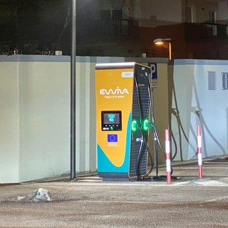 Millesimo: nuova stazione di ricarica elettrica per auto, l'attivazione in via Moneta (FOTO)