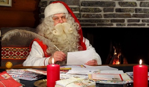 Albisola: Babbo Natale incontra &quot;Osvaldo&quot;, i simpatici coniglietti di piazza Dante