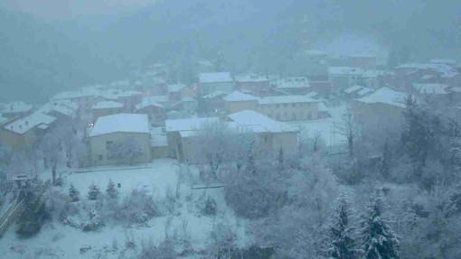 Meteo: neve nell'entroterra, ma situazione in graduale miglioramento