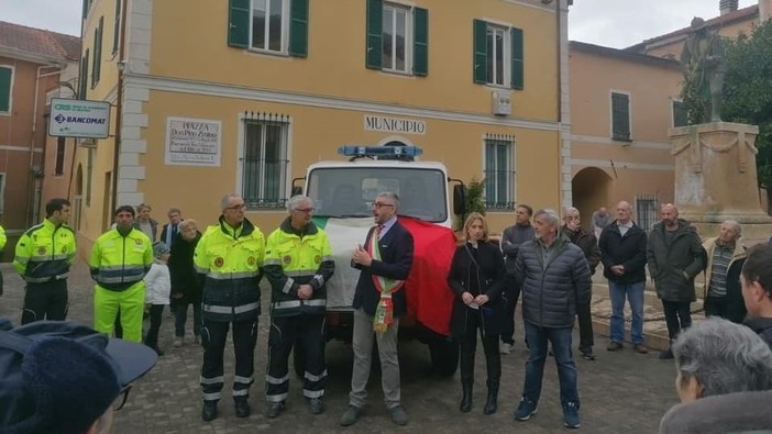 Foto tratta dalla pagina Facebook del sindaco Alessandro Oddo