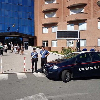 Ospedale di Albenga, primario di anestesia trovato senza vita (FOTO)