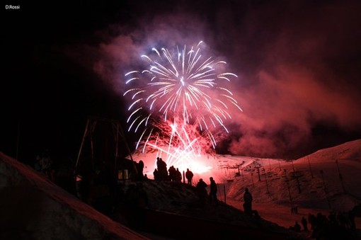 I fuochi d'artificio aprono la stagione sciistica